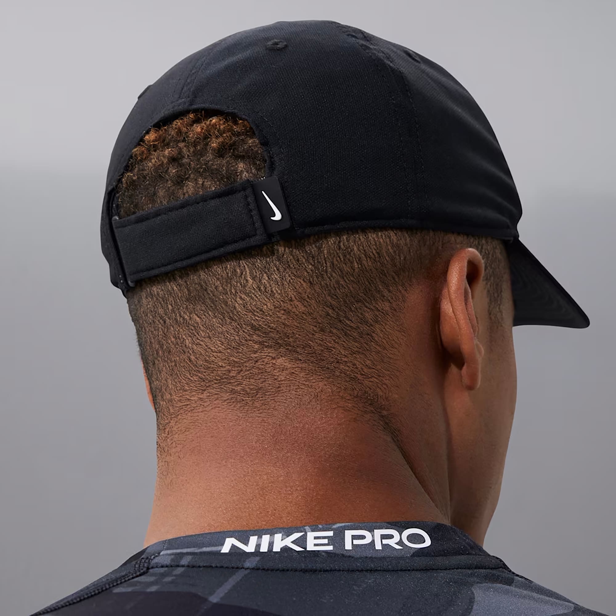 メンズウェア Malbon Nike Dri-FIT Club Cap Black M/L Nike Dri- Fit Club Cap Black/ White from Saxumo